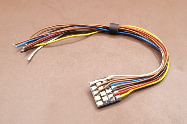 Train-O-matic adapter stecker  Next18  mit Kabel